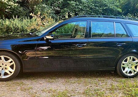Mercedes-Benz E 200 KOMPRESSOR T AVANTGARDE Avantgarde
