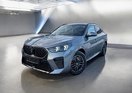 BMW X2 XDrive20d M-Sportpaket Panorama. ACC AHK