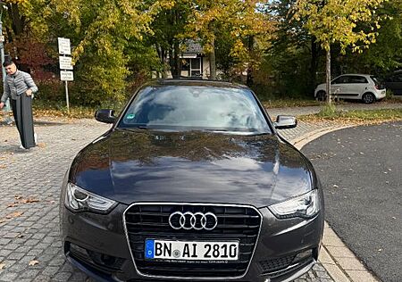 Audi A5 2.0 TDI SCHECKHEFTGEPFLEGT/ GETRIEBEÖL NEU