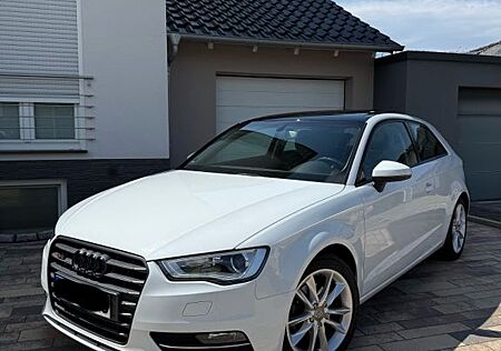 Audi A3 1.4 TFSI S tronic Ambition