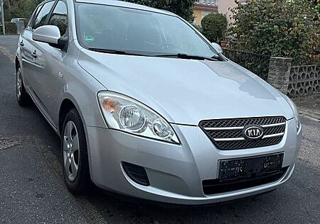 Kia Cee'd / Ceed 1.4 CVVT EX EX