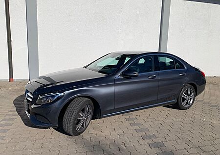 Mercedes-Benz C 220 d 4MATIC AVANTGARDE Autom. AVANTGARDE