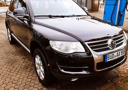 VW Touareg Volkswagen 3.0 V6 TDI Tiptronic Individual Indi...