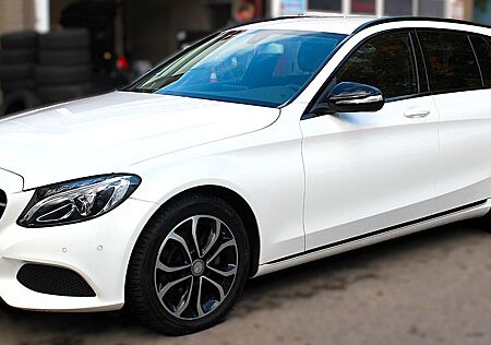 Mercedes-Benz C 220 d Avantgarde Aut.* LEDER* NAVI*LED Night-P