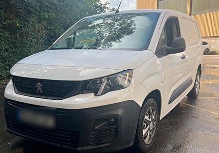 Peugeot Partner Premium L2 1. Hand inkl. 1 Jahr Garantie