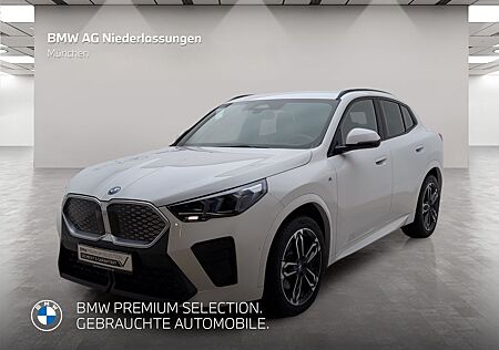 BMW iX2 xDrive30 M Sport AHK Driv.Assist+ Head-Up