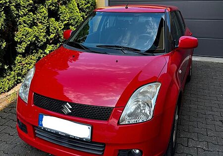 Suzuki Swift Comfort+ TÜV 12/26 Navi Klima SHZ 8-fach