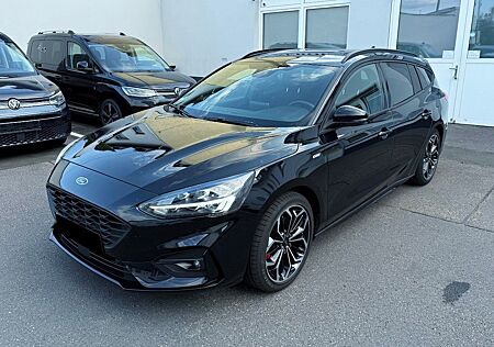 Ford Focus Turnier ST-Line X, LED, AHK, Kamera