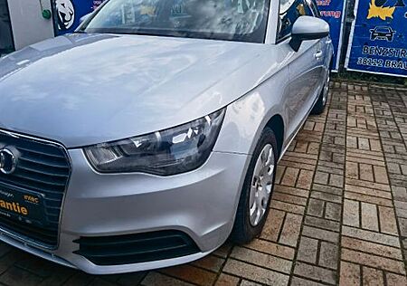 Audi A1 Sportback 1,6 TDI* 1 Hand
