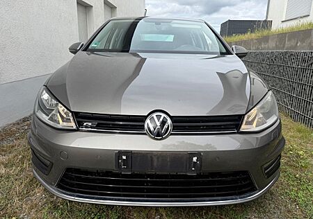 VW Golf Volkswagen VII Lim. Cup BMT R-Line