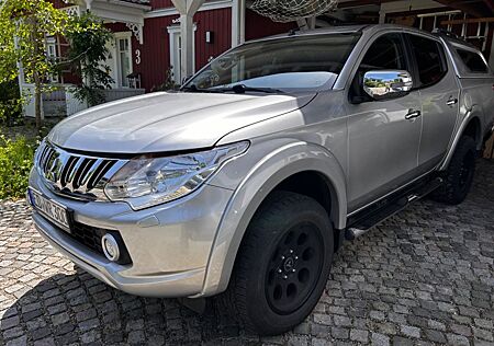 Mitsubishi L200 DoKa Hardtop SH-gepflegt aus 1. Hand