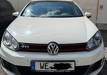 VW Golf Volkswagen 2.0 TSI GTI GTI
