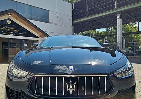 Maserati Ghibli 3.0 V6 Diesel 275HP -