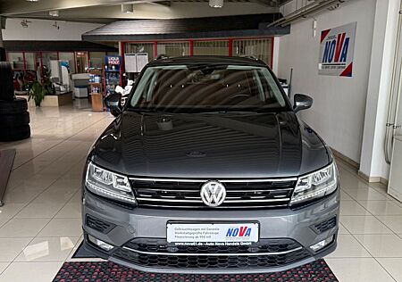 VW Tiguan Volkswagen 2.0 TSI DSG 4M*NAVI*AHK*PANO*VIRTUAL*KAM!