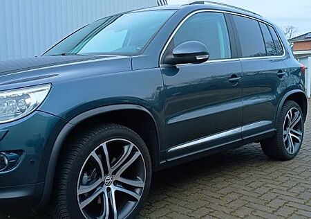 VW Tiguan Volkswagen 2.0 TSI 147kW Auto 4MOTION Sport & St...