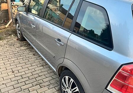 Opel Zafira 1.9 CDTI NAVI 88kW NAVI