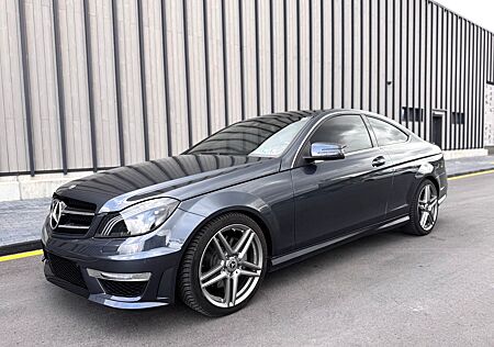 Mercedes-Benz C 350 Coupé 4-matic AMG