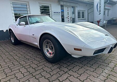 Chevrolet Corvette C3 Targadach /Oldtimerkennzeichen/Leder rot