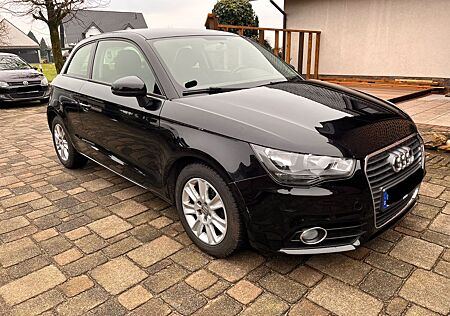 Audi A1 1.2 TFSI Attraction Attraction TÜV neu!