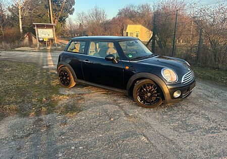 Mini Cooper D Clubman 1.6 PDC Ambiente Vollleder