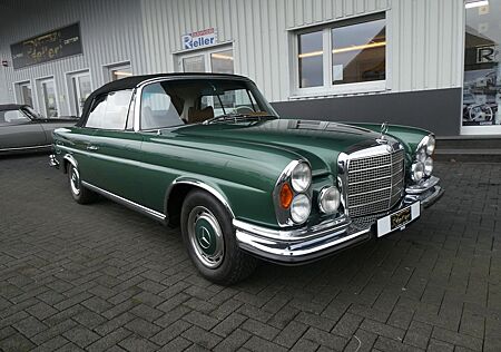 Mercedes-Benz 280 SE 3,5 (W111) Cabriolet