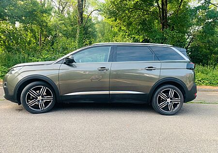 Peugeot 5008 PureTech 180 EAT8 Allure Allure