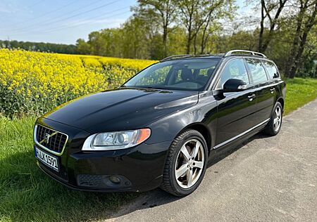 Volvo V70 D5 AWD Momentum Geartronic Momentum