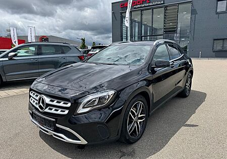 Mercedes-Benz GLA 180 Urban LED|Navi|