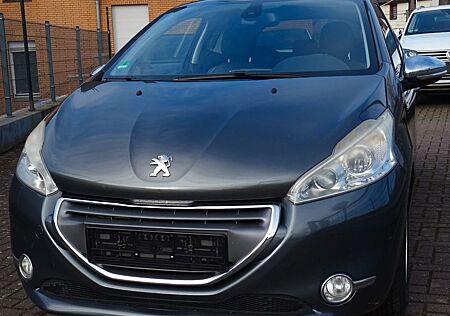Peugeot 208 Allure/1.6 VTi 120/Klimaaut./Leder/LED/TOP!