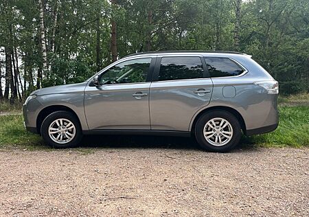 Mitsubishi Outlander 2.2 DI-D Invite ClearTec 2WD Invite