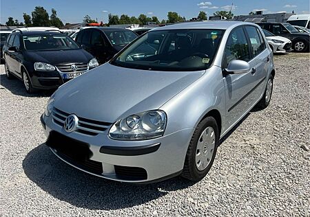 VW Golf Volkswagen V Lim. Trendline