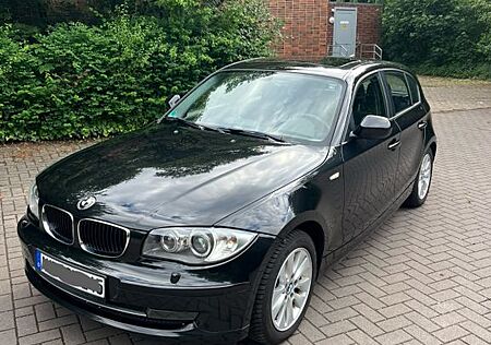 BMW 116i - Navi, Sitzheizung, Xenon