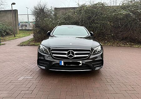 Mercedes-Benz E 220 d AMG Line Autom. AMG Line