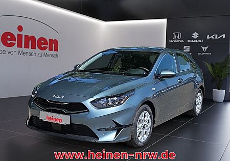 Kia Cee'd 1.5 T-GDI Vision Android & Apple CarPlay