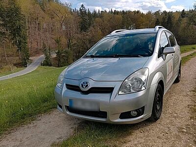 Toyota Corolla Verso 2.2-l-D-4D -