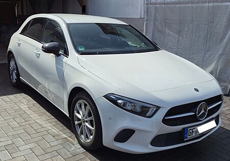 Mercedes-Benz A 220 DCT Progressive Night Standh LED+ MBUX Nav