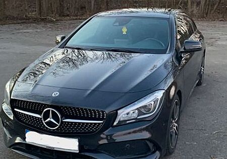 Mercedes-Benz CLA 200 Shooting Brake -AMG Line