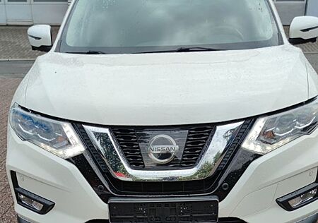 Nissan X-Trail TEKNA 1.6 DIG-T TEKNA 7Sitzer top Zustan