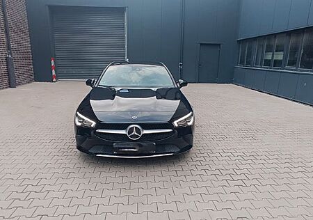 Mercedes-Benz CLA 180 Shooting Brake CLA 180 d Shooting Br...