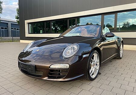 Porsche 911 Urmodell 911 Carrera 4 Cabrio PDK/BOSE/SAGA/LEDER/19"
