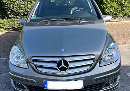 Mercedes-Benz B 150 -