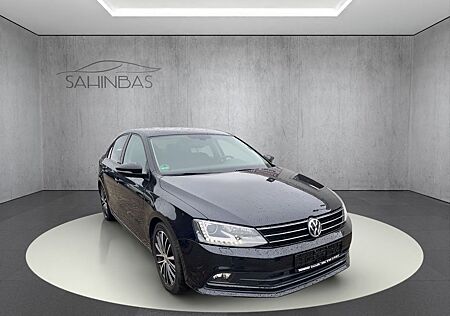 VW Jetta Volkswagen 2.0 TDI DSG/Navi/Bi-Xenon/Euro6