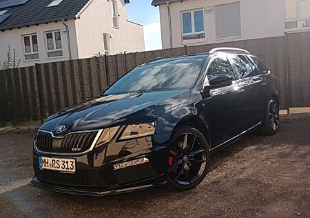 Skoda Octavia 2.0 TDI SCR DSG 4x4 RS Combi RS