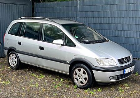 Opel Zafira 1.8 16V Elegance Elegance
