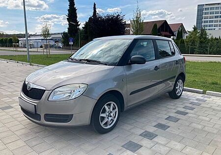 Skoda Fabia 1.2l, Klima, Alu, Radio-USB-CD, 8-fach