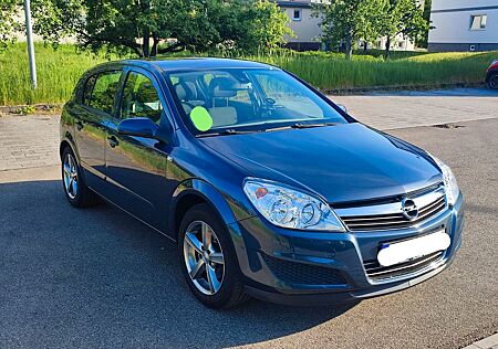 Opel Astra 1.6 85kW Tempomat Lederlenkrad