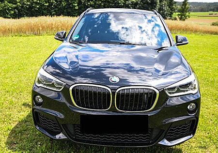 BMW X1 xDrive20i M Sport Steptronic schwarz 52k TOP