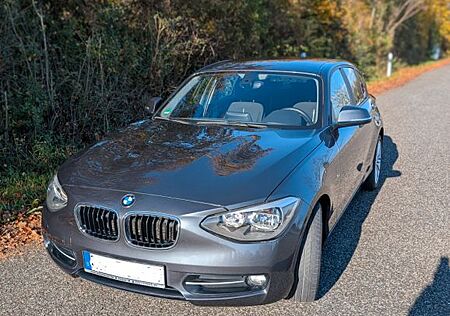 BMW 116i - Sport Line *inkl. Som & Wi Kompletträder*