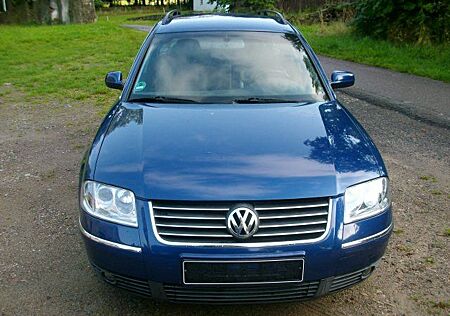 VW Passat Variant Volkswagen 2.3 V5 tiptronic Highline