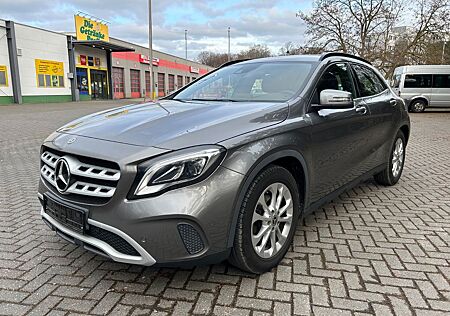 Mercedes-Benz GLA 200 Navi Kamera Leder Elektr. Heckklappe